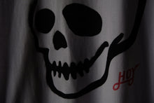 Load image into Gallery viewer, Hoy Outlaw T-shirt - White