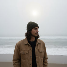 Load image into Gallery viewer, Hoy Dawn at the Docks Beanie - Verde