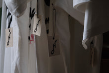 Load image into Gallery viewer, Hoy Outlaw Organic T-shirt - White