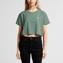 Load image into Gallery viewer, Women's Hoy Explore Crop T-shirt - Sage