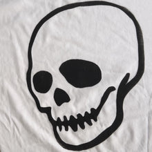 Load image into Gallery viewer, Hoy Outlaw T-shirt - White