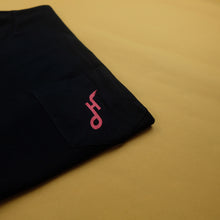 Load image into Gallery viewer, Hoy Downtown Pocket T-shirt - Black / Red - Last One