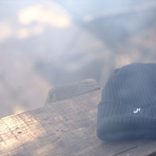 Load image into Gallery viewer, Hoy Organic Daily Beanie - Black