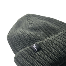 Load image into Gallery viewer, Hoy Dawn at the Docks Beanie - Verde