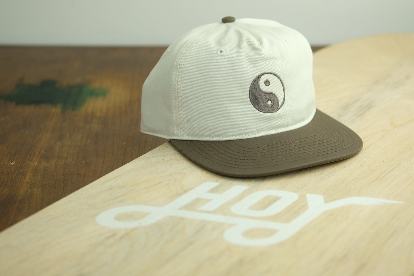 Hoy Yin Yang Five Panel Cap - Earth