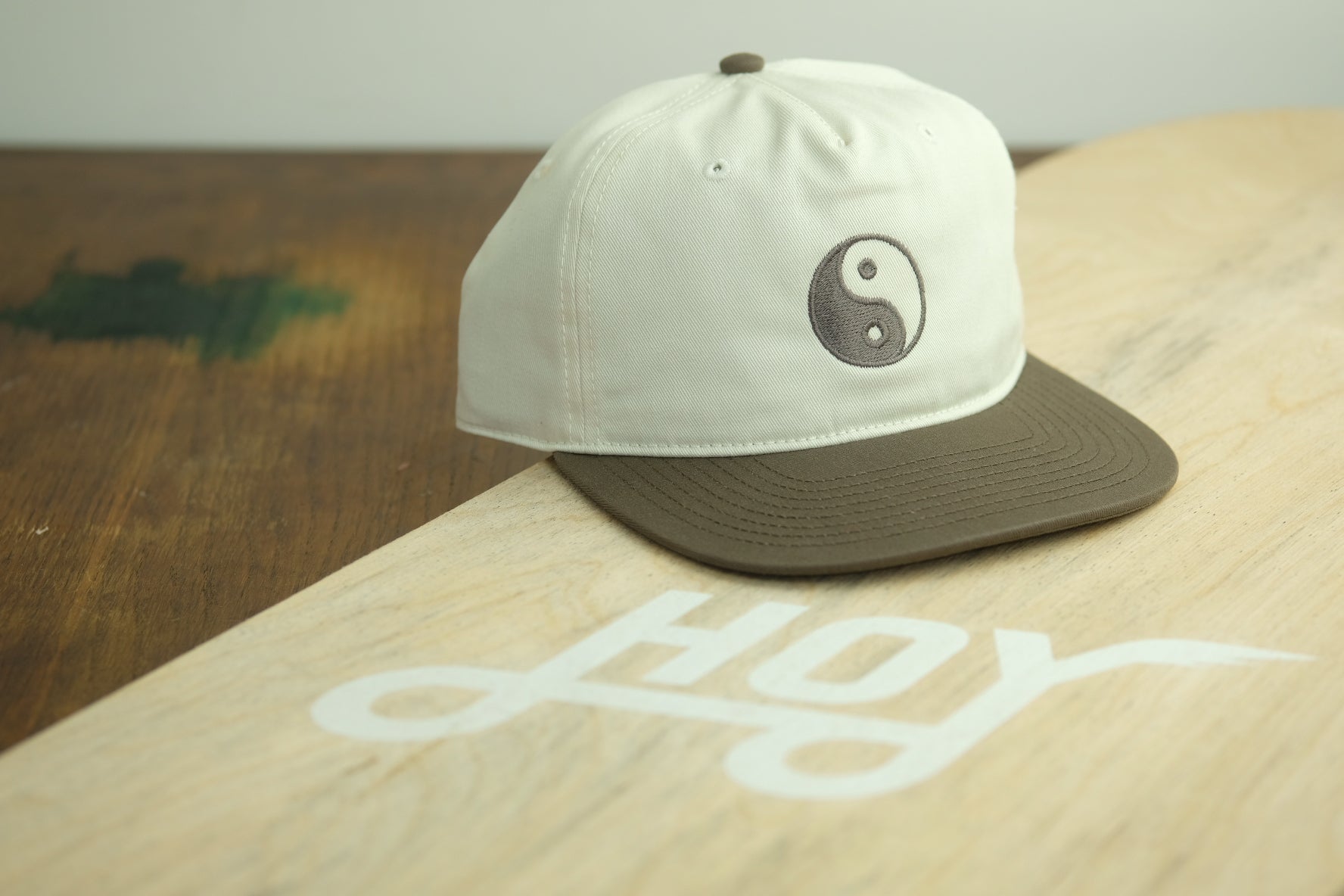 Hoy Yin Yang Five Panel Cap - Earth
