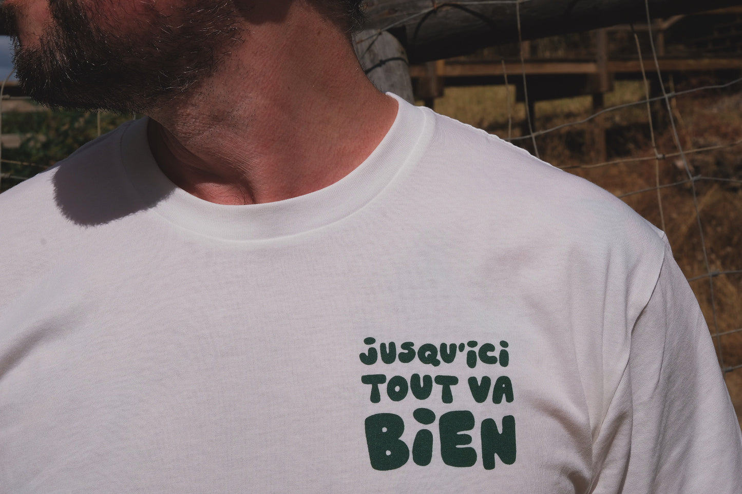 Hoy Jusqu'ici' Tout Va Bien Charity T-shirt - Natural / Forest