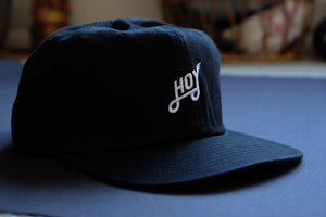 Hoy Explore Embroidered Cap - Black