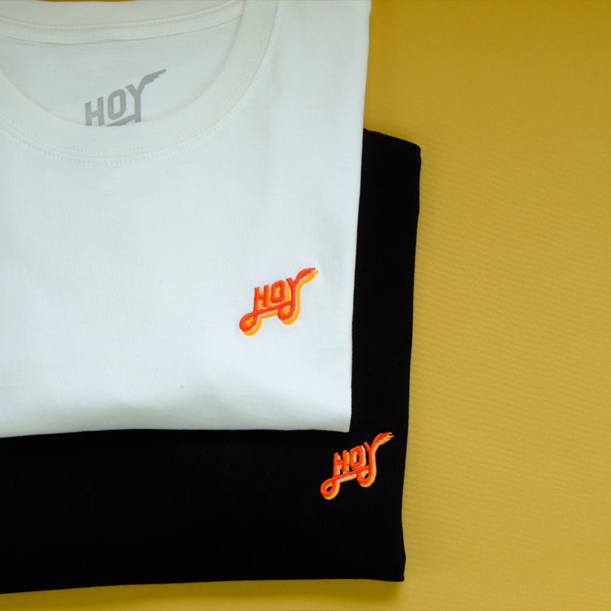 Hoy Classics Embroidered Organic T-shirt - Pitch Black / Sunrise