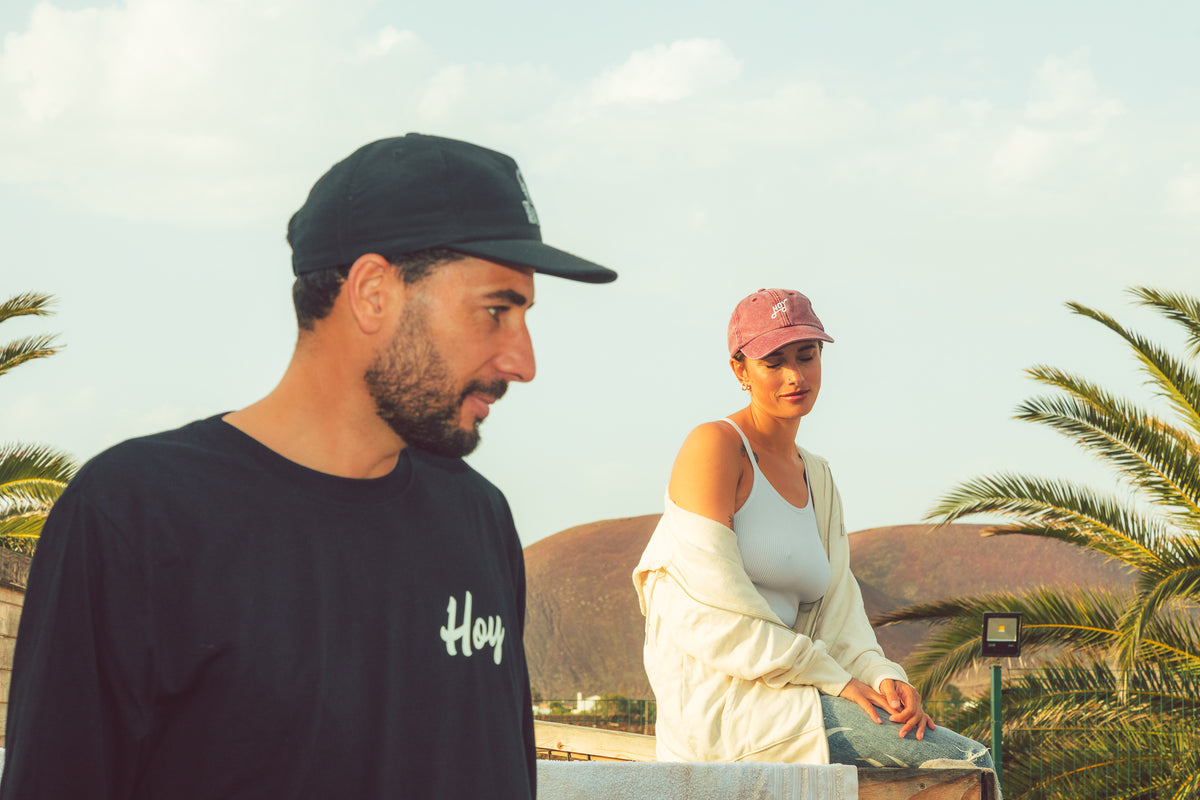 Hoy Explore Dad Hat - Vintage Red