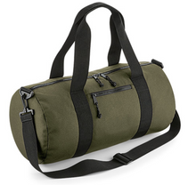Load image into Gallery viewer, Hoy Beach 20L Recycled Holdall - Forest / Midnight
